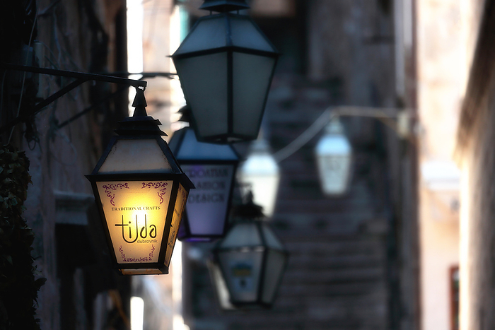 Dubrovnik Lamp