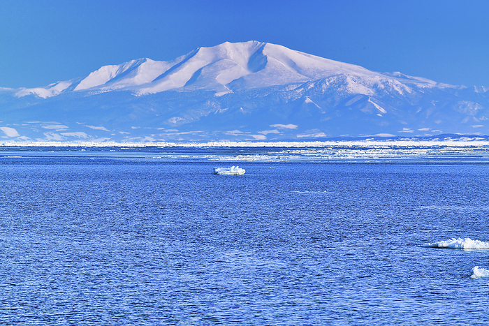 Drift ice from Abashiri Bay to Kaibetsu dake, Hokkaido, Japan In Abashiri City