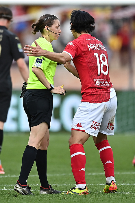 AS Monaco v Stade Rennais FC   Ligue 1 Uber Eats Takumi Minamino of AS Monaco speaks with Referee Stephanie Frappart during the Ligue 1 Uber Eats match between AS Monaco and Stade Rennais FC at Stade Louis II on April 7, 2024 in Monaco, Monaco.   WARNING  This Photograph May Only Be Used For Newspaper And Or Magazine Editorial Purposes. May Not Be Used For Publications Involving 1 player, 1 Club Or 1 Competition Without Written Authorisation From Football DataCo Ltd. For Any Queries, Please Contact Football DataCo Ltd on  44  0  207 864 9121