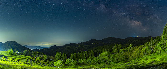 Oyama Senmaida and the Milky Way Oyama, Kamogawa City, Chiba Prefecture