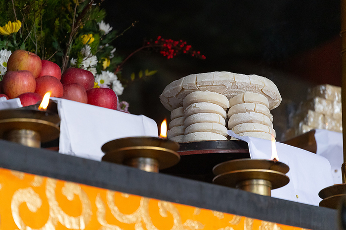 Hasa mochi  hat shaped rice cake  at Todaiji Temple, Nara Prefecture Shusho e is a puja to be prayed at New Year s