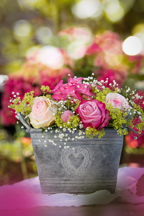 Loving bouquet of pink roses Loving bouquet of pink roses, by Zoonar Judith Kiener