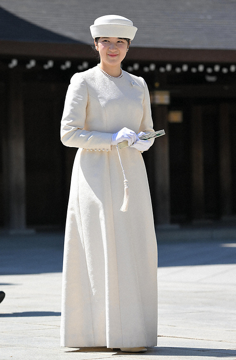 Princess Aiko visits Meiji Shrine for the first time 110 years after the death of Empress Dowager Shoken. Princess Aiko visits Meiji Shrine on the 110th anniversary of the death of Empress Dowager Shoken, Empress of Emperor Meiji, in Shibuya Ward, Tokyo, April 10, 2024, at 10:22 a.m. Photo by Toshiki Miyama