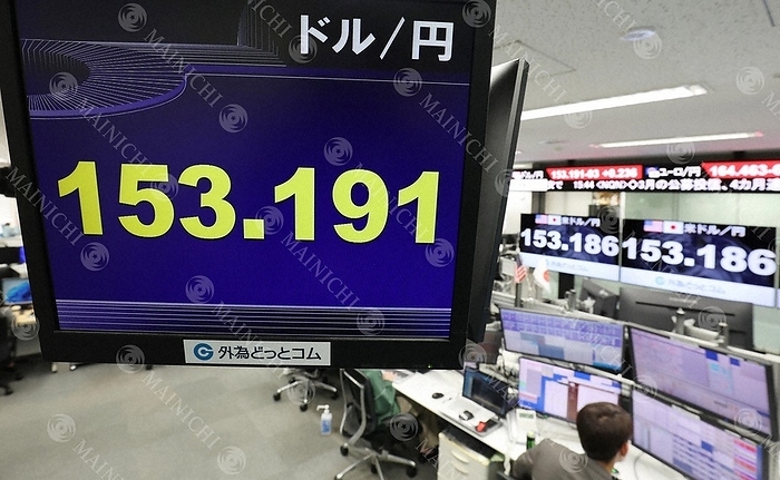 Yen against the U.S. dollar at 153 yen, the weakest level in about 34 years A monitor showing the yen at 153 yen to the dollar, 4:08 p.m. April 11, 2024 at Gaitame.com in Minato ku, Tokyo  photo by Kentaro Ikushima.