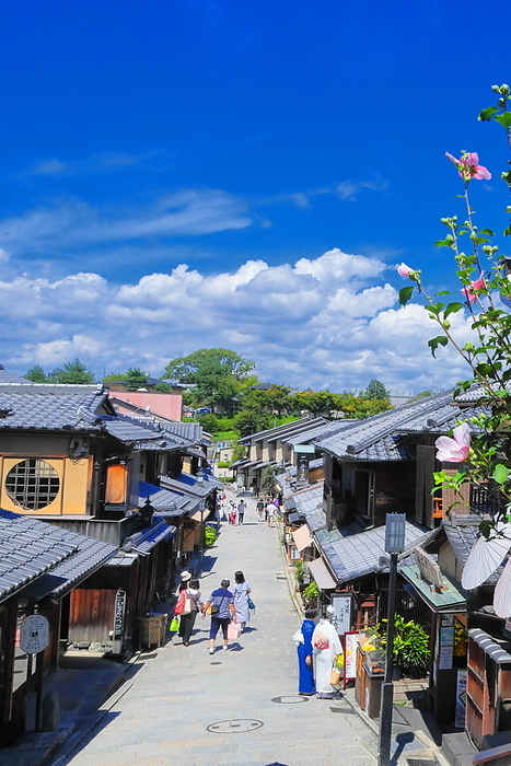 Houses on Ninenzaka Hill in summer Kyoto City, Kyoto Prefecture