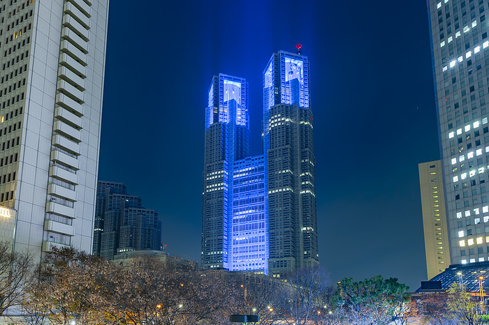 Tokyo Metropolitan Government blue lights Tokyo Metropolitan Government