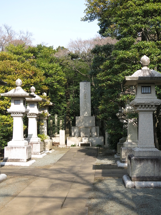 Tomb of Shigenobu Okuma at Gokokuji Temple in Bunkyo Ward
