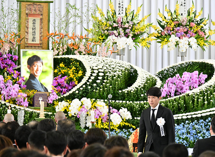 Funeral service for the late Kota Fujioka April 15, 2024, Kota Fujioka s funeral, Yutaka Take delivering the eulogy Location: Ritto Tresen Kosei Kaikan