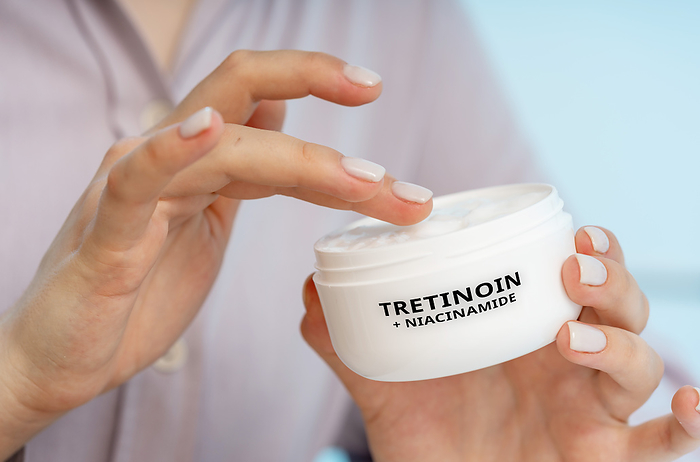 Tretinoin and niacinamide medical cream, conceptual image Tretinoin and niacinamide medical cream, conceptual image. A combination cream used to treat acne, hyperpigmentation, and aging skin by promoting skin cell turnover and reducing pigmentation., by Wladimir Bulgar SCIENCE PHOTO LIBRARY