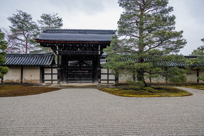 Karamon (Chinese gate), Sanboin Garden, Daigoji Temple, Kyoto