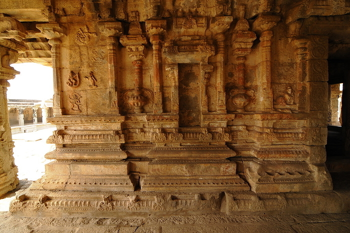 Mandapa in a Vishnu Virukpaksha Temple, Hampi, Karnataka, India Mandapa in a Vishnu Virukpaksha Temple, Hampi, UNESCO World Heritage Site, Karnataka, India, Asia, by Michael Szafarczyk