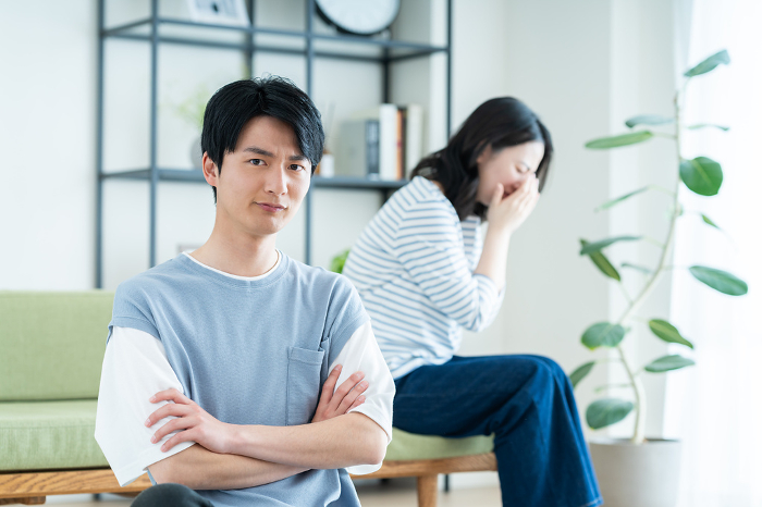 Marital strife (JAPANESE / People)