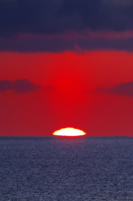 Sunrise, Pacific Ocean and Sun pillar Hokkaido  11 C