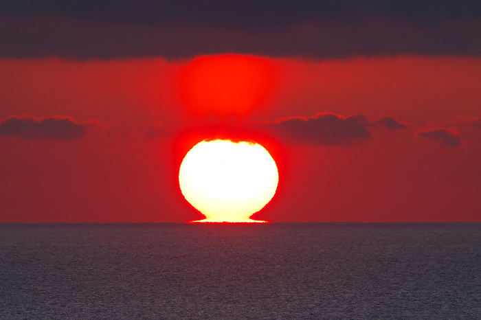 Sunrise, Pacific Ocean and Sun pillar Hokkaido  11 C