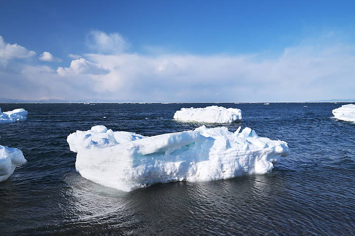 Drift Ice on Notsuke Peninsula and Nemuro Straits Hokkaido  3 C, Kunashiri Island  right 