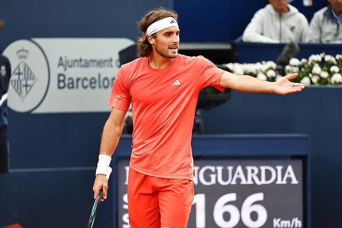 2024 Barcelona Open 3rd Round Stefanos Tsitsipas  GRE , APRIL18, 2024   Tennis : Tshitshipas unhappy with the court conditions d.uring singles 3rd round match against Roberto Carballes Baena on the Barcelona Open Banc Sabadell tennis tournament at the Real Club de Tenis de Barcelona in Barcelona, Spain.  Photo by Mutsu Kawamori AFLO 