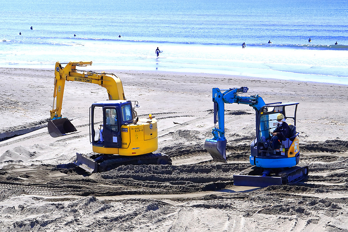 Excavators on the Tsujido Coast