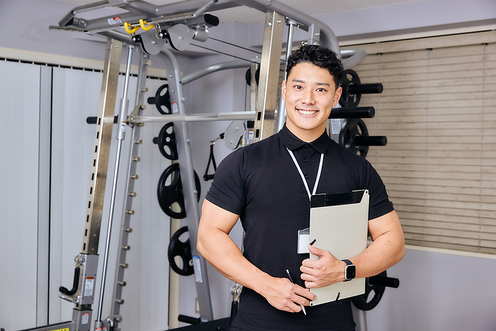 Japanese male personal gym staff