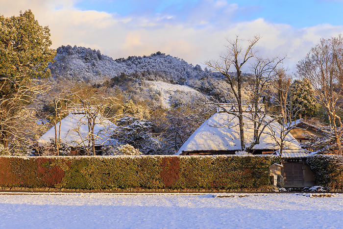 Snowy Rakkosha Photographing the Ochikakisha with snow piled up on the thatched roof