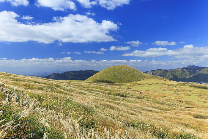 Kumamoto Prefecture Rice Mound and Silver Grass