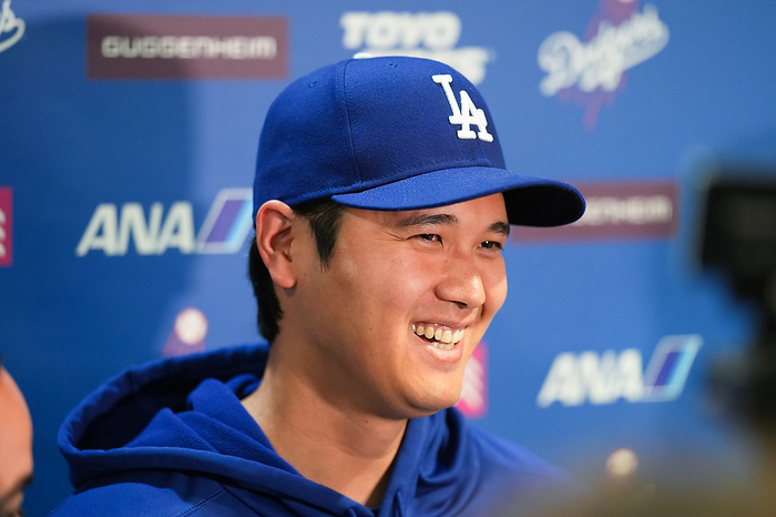 2024 MLB Ohtani s pre game press conference Shohei Ohtani, Dodgers, smiles as he answers reporters  questions before the game between the Nationals and Dodgers, April 24, 2024 photo date 20240424 place Washington, DC, USA