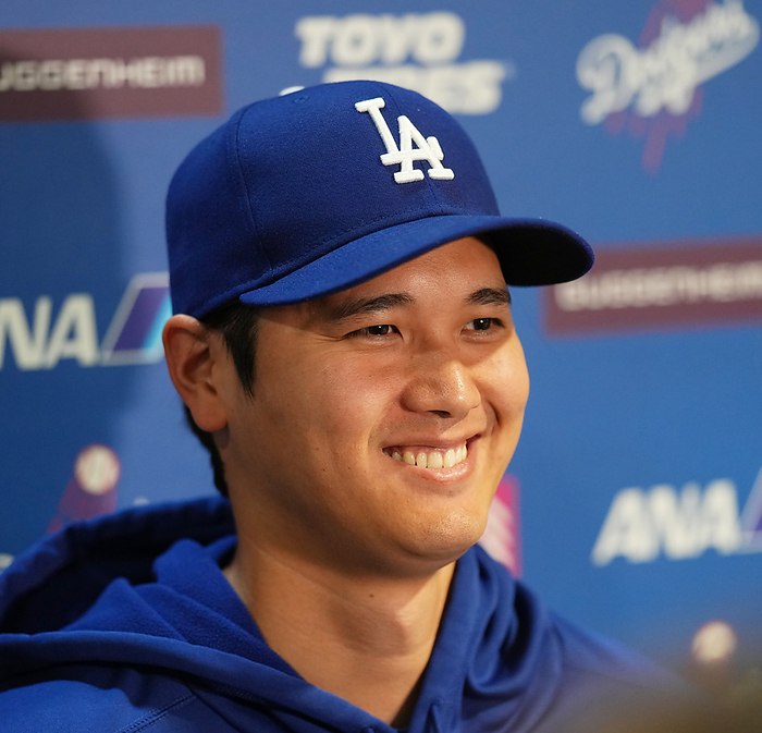 2024 MLB Ohtani s pre game press conference Shohei Ohtani, Dodgers, smiles and answers reporters  questions before the Nationals Dodgers game, April 24, 2024 date 20240424 place Washington, DC, USA