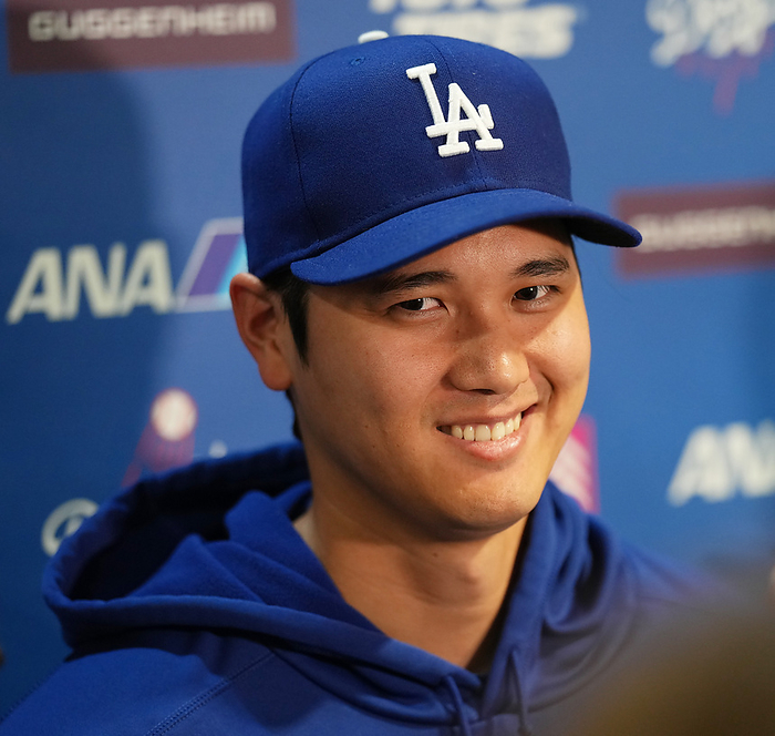 2024 MLB Ohtani s pre game press conference Shohei Ohtani, Dodgers, smiles and answers reporters  questions before the Nationals Dodgers game, April 24, 2024 date 20240424 place Washington, DC, USA