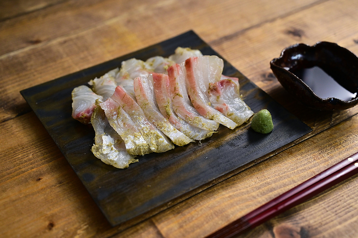 sashimi of sea bream on konbu