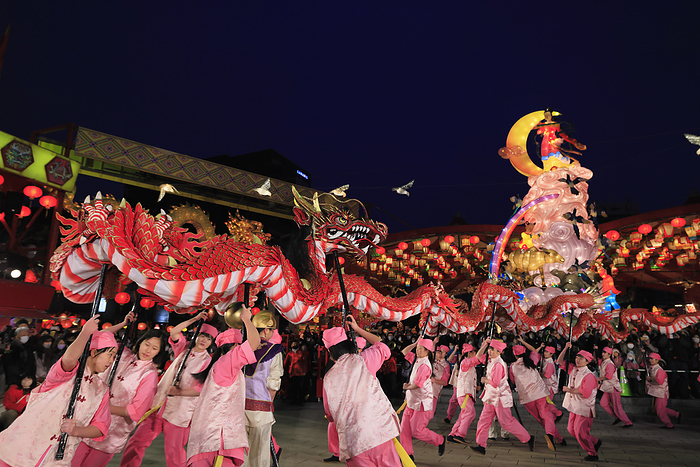 Nagasaki Lantern Festival Dragon Dance Nagasaki City, Nagasaki Prefecture