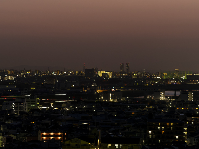 Scenery of the city at dusk