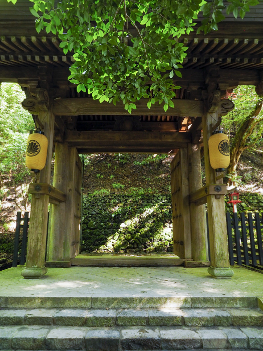 The middle gate of Kuramadera Temple