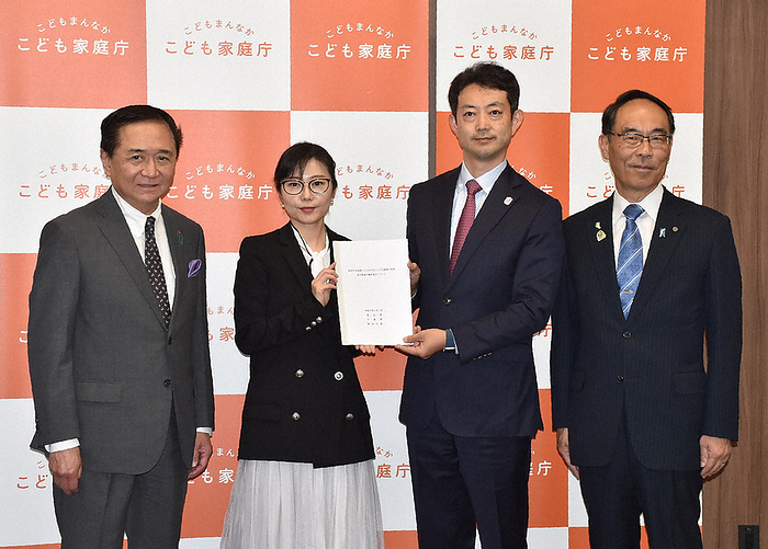 Governor Toshihito Kumagai hands a written request to Ayuko Kato, Minister of State for Children s Policy Governor Toshihito Kumagai  third from left  hands a written request to Ayuko Kato, Minister of State for Children s Policy  second from left , at 5:10 p.m. on May 7, 2024 in Chiyoda Ward, Tokyo  photo by Tomohiro Shibata