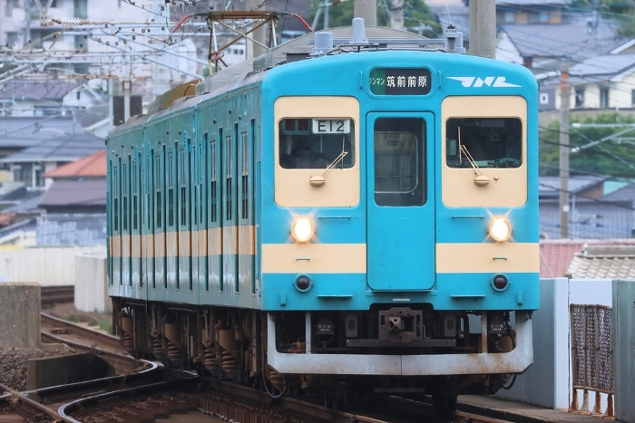 JR Kyushu] Series 103-1500 - JNR color (Chikuhi Line: Karatsu Station)
