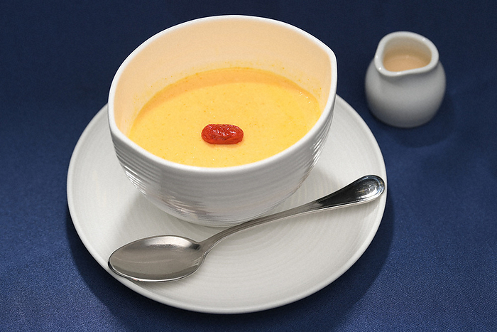 The 82nd Meijin Tournament   7th game   3rd game   1st day Mango pudding, a mid morning snack ordered by Sota Fujii Meijin on the first day of the third round of the 82nd Meijin Tournament, at Haneda Airport Terminal 1 at 10:17 a.m. on May 8, 2024  photo by Naoki Watabe .