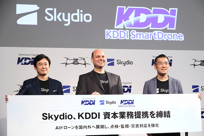 KDDI and Skydio announces a caputal and business tie up May 13, 2024, Tokyo, Japan    L R  KDDI executive officer Hiromichi Matsuda, Skydio Japan president Tom Moss and KDDI Smart Drone president Masafumi Hirono pose for photo as Japan s telecommunication company KDDI announces a capital and business tie up with Skydio in Tokyo on Monday, May 13, 2024. KDDI also gets exclusive marketing rights of Skydio s drones in Asia Pacific region.       photo by Yoshio Tsunoda AFLO 