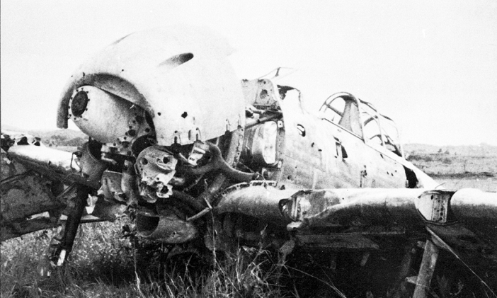Wreckage of an abandoned Zero fighter, 1973. Related to the Pacific War and the Battle of Peleliu. The wreckage of a Zero Fighter abandoned beside the runway at Yap Airfield for more than 30 years after the war, photographed in 1973.  Photo by Kingendai Photo Library AFLO 
