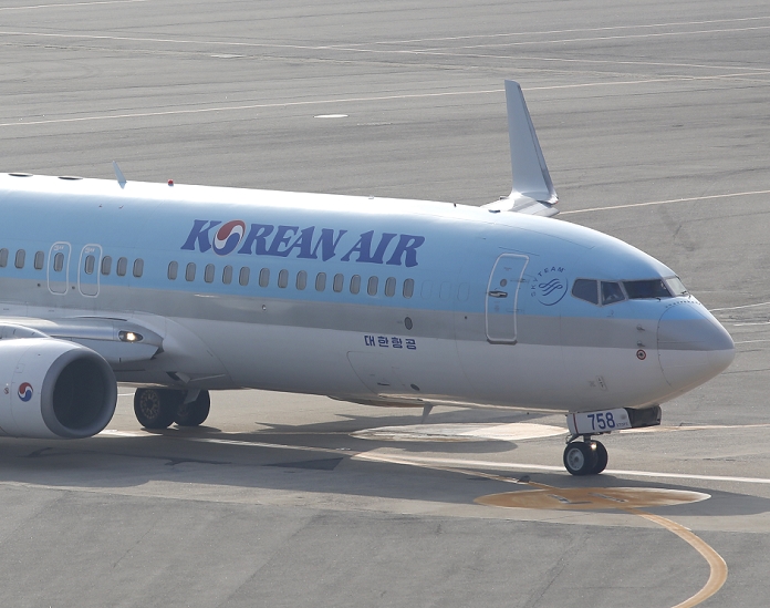 Korean Air Plane  Dec. 14, 2014  Korean Airlines, DECEMBER 14, 2014   Boeing 737 800 airplane of Korean Airlines  KAL  moves to take off at Gimpo Airport in Seoul, South Korea. Former KAL vice president Cho Hyun ah, who had forced a crew member to leave a plane over an alleged breach of snack serving protocol at John F. Kennedy airport in New York City on December 5, 2014, asked for forgiveness last Friday over the incident. State prosecutors raided KAL s main office last Thursday and said Cho will be barred from leaving the country until the case is resolved, local media reported.   Photo by Lee Jae Won AFLO   SOUTH KOREA 
