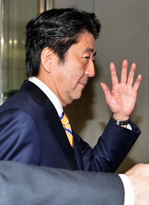 House of Representatives Election 2014 Autocratic victory and continuation of power December 14, 2014, Tokyo, Japan : Japan s Prime Minister and ruling Liberal Democratic Party  LDP  president Shinzo Abe leaves at the LDP headquarters in Tokyo, Japan, on December 14, 2014.  Photo by AFLO 