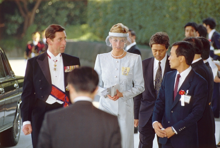Accession Ceremony  Shoden no Rite  November 12, 1990  Arriving at the north porch of the Palace to attend the  Coronation Ceremony. Prince Charles and Princess Diana arrive at the Palace on November 12, 1990. Photo taken on November 12, 1990 