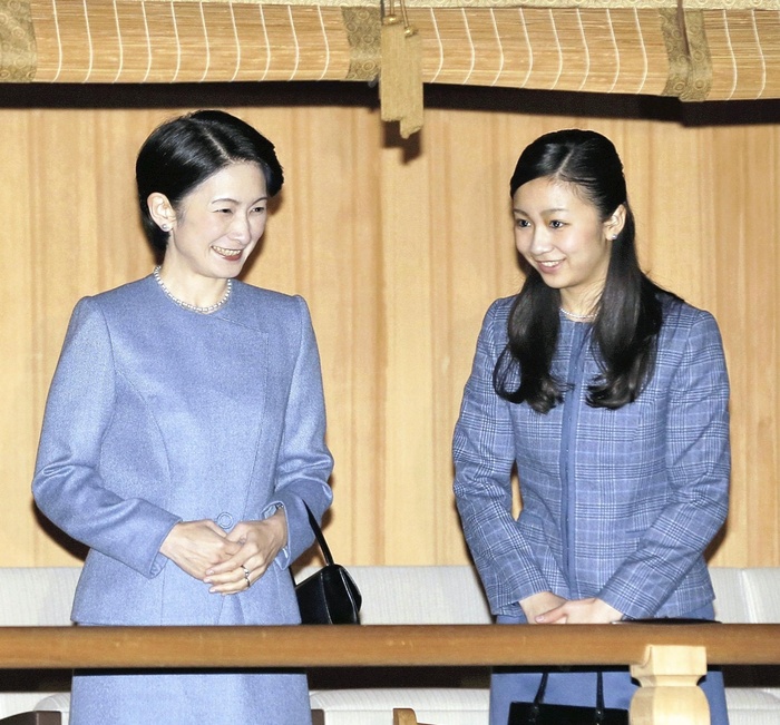 Princess Noriko Akishino and her second daughter Kako visit the National Noh Theatre to watch a sign language kyogen performance in the afternoon of January 1 in Shibuya Ward, Tokyo (representative photo).