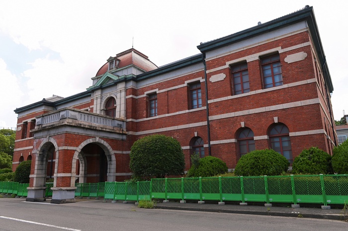 The Meiji Industrial Revolution, the dawn of modern industry, to be a World Heritage Site Yawata Steel Works, former main office, with its eye catching red brick structure The former main office of the Yawata Steel Works, with its eye catching red brick structure, at Nippon Steel   Sumitomo Metal Yawata Works in Yahata Higashi Ward, Kitakyushu City, September 5, 2013  photo by Hitoko Tokuno