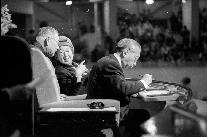 Emperor Showa  January 13, 1974  Sumo Tournament, First Grand Sumo Tournament, Day 8 The Emperor  Showa Emperor  and Empress  center   Empress Kajun  watch the tournament intently while taking notes, and Chancellor Musashikawa  left , who will retire from his explanatory role at the end of the first tournament. The first Tenran Sumo of the first tournament: January 13, 1974  Date 19740113  Location Kuramae Kokugikan, Tokyo