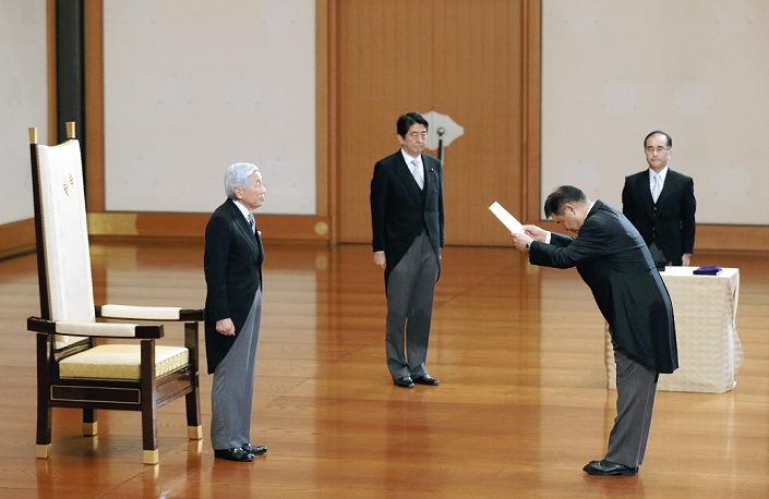 Toshiaki Endo to be Minister in Charge of Olympic Affairs Dedicated to overseeing preparations for the Olympics Minister of State for Olympic Affairs Toshiaki Endo receives certification from His Majesty the Emperor  6:45 p.m., 25th, Imperial Palace,  Pine Room     representative photo
