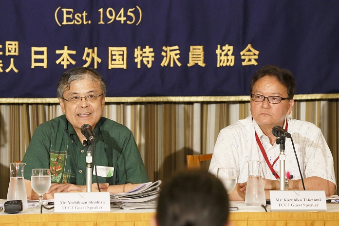 Editorial Directors of Two Okinawan Newspapers Press Conference on the Issue of Press Pressure on the Liberal Democratic Party and the Press July 2, 2015, Tokyo, Japan   Yoshikazu Shiohira, left, managing editor of The Ryukyu Shimpo and Kazuhiko Taketomi, managing editor of The Okinawa Times attends a press conference at the Foreign Correspondents  Club of Japan on July 2, 2015 in Tokyo, Japan.  Photo by AFLO 
