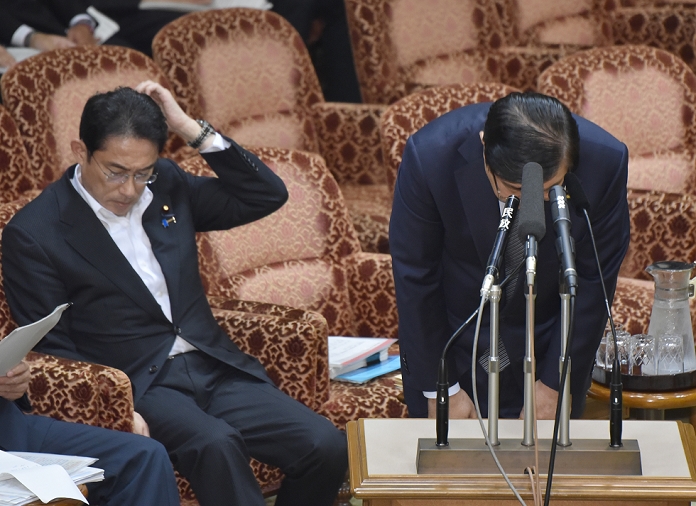 Aide Isozaki apologizes for remarks by a special committee member of the House of Councillors. August 3, 2015, Tokyo, Japan   Yosuke Isozaki is grilled by Tetsuro Fukuyama of the opposition Democratic Party of Japan as a senior adviser to Japanese Prime Minister Shinzo Abe is summoned as an unsworn witness by a House of Councillors special panel on security legislation in Tokyo on Monday, August 3, 2015. Isozaki said recently that the legality of the contentious security bills currently being deliberated in the upper house was unimportant as was their consistency with the Constitution. His comment infuriated the opposition camp, which is now demanding his resignation. At left is Foreign Minister Fumio Kishida.  Photo by Natsuki Sakai AFLO  AYF  mis 