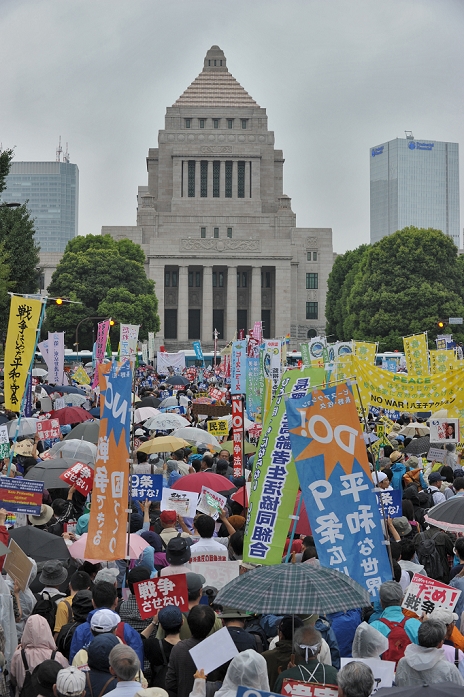 Demonstration against the Security Law Tens of thousands gathered in front of the Diet Protest against Prime Minister Shinzo Abe s security policies in front of Japan s Parlianent in Tokyo on August 30, 2015. Organizers estimated 120,000 protesters, while Tokyo police said 30,000. Regardless, it was the largest protest at Japan s Parliament since 1960, with crowds reaching from Hibiya Park to the area around the parliament building.  Photo by Duits.co AFLO 