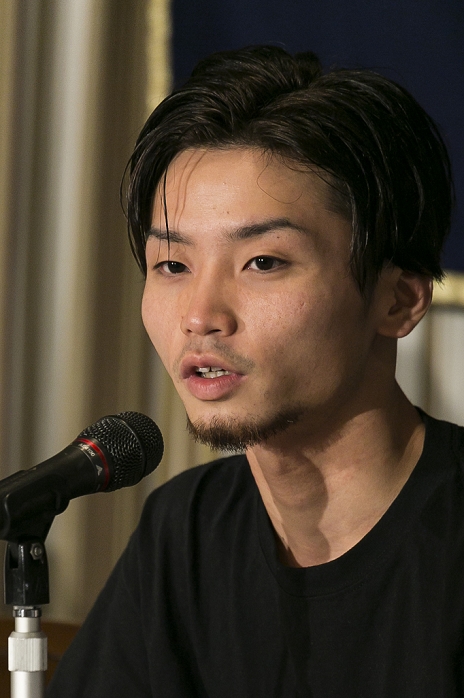 Security Bill comes to a close for a vote SEALDs members hold press conference Aki Okuda leader of SEALDs  Students Emergency Action for Liberal  speaks during a press conference at the Foreign Correspondents  Club of Japan on September 16, 2015, Tokyo, Japan. On August 30 2015 the student movement arranged the largest ever demonstration in Tokyo, according to NHK News, when organizers claim 120,000 people came together to express their opposition to Prime Minister Shinzo Abe s new security bills. In a country not known for political involvement or for protesting, the emergence of Japan s largest student movement since the 1960s is a major achievement in itself.  Photo by Rodrigo Reyes Marin AFLO 