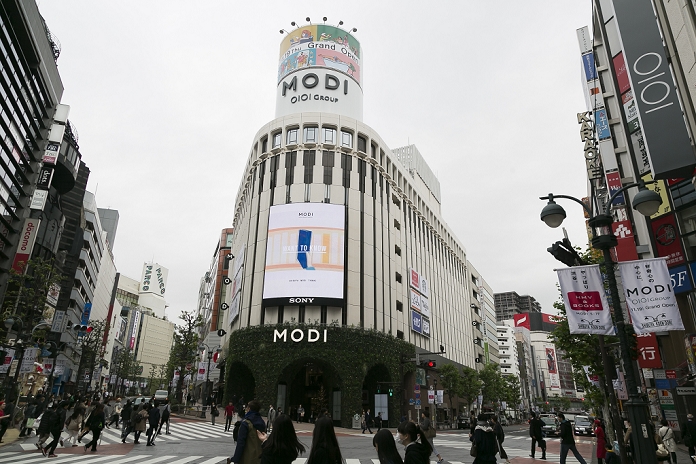 New Commercial Facility Opens on Koen dori Avenue Shibuya Modi  opens Pedestrians walk past the new department store   Modi   in the shopping district of Shibuya on November 20, 2015, Tokyo, Japan. The former Marui City Shibuya building has been renovated to create the Modi department store, promising intellectual commercial space for all generations and genres. There is a huge 500 inch plus video screen outside the Marui Group building for which Sony acquired the naming rights to advertise its products, movies and music. Modi opened its doors to the public on November 19.  Photo by Rodrigo Reyes Marin AFLO 