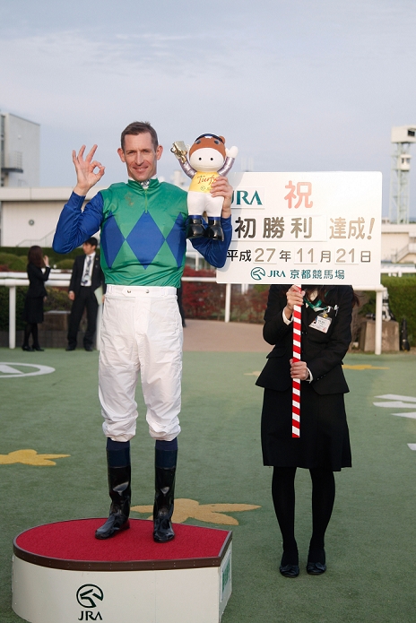 2015 Andromeda Stakes Bowman s first win on his first JRA ride Hugh Bowman, NOVEMBER 21, 2015   Horse Racing : Jockey Hugh Bowman celebrates his first JRA race win after riding Tosen Reve to win the Andromeda Stakes at Kyoto Racecourse in Kyoto, Japan.