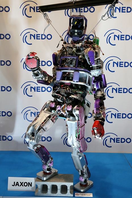 2015 International Robot Exhibition Disaster response robots and other exhibits December 2, 2015, Tokyo, Japan   Jaxon, a humanoid robot developed by Tokyo University, is in demonstration at the International Robot Exhibition The world s largest robot trade fair with a record 334 exhibitors showcases the latest  Photo by Haruyoshi Yamaguchi AFLO  VTY  mis 
